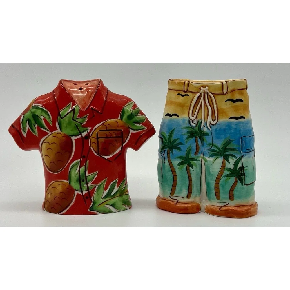 Salt‎ Pepper Shakers Figurines Tiki Bar Hawaiian Shirts Tropical Clay Art Aloha